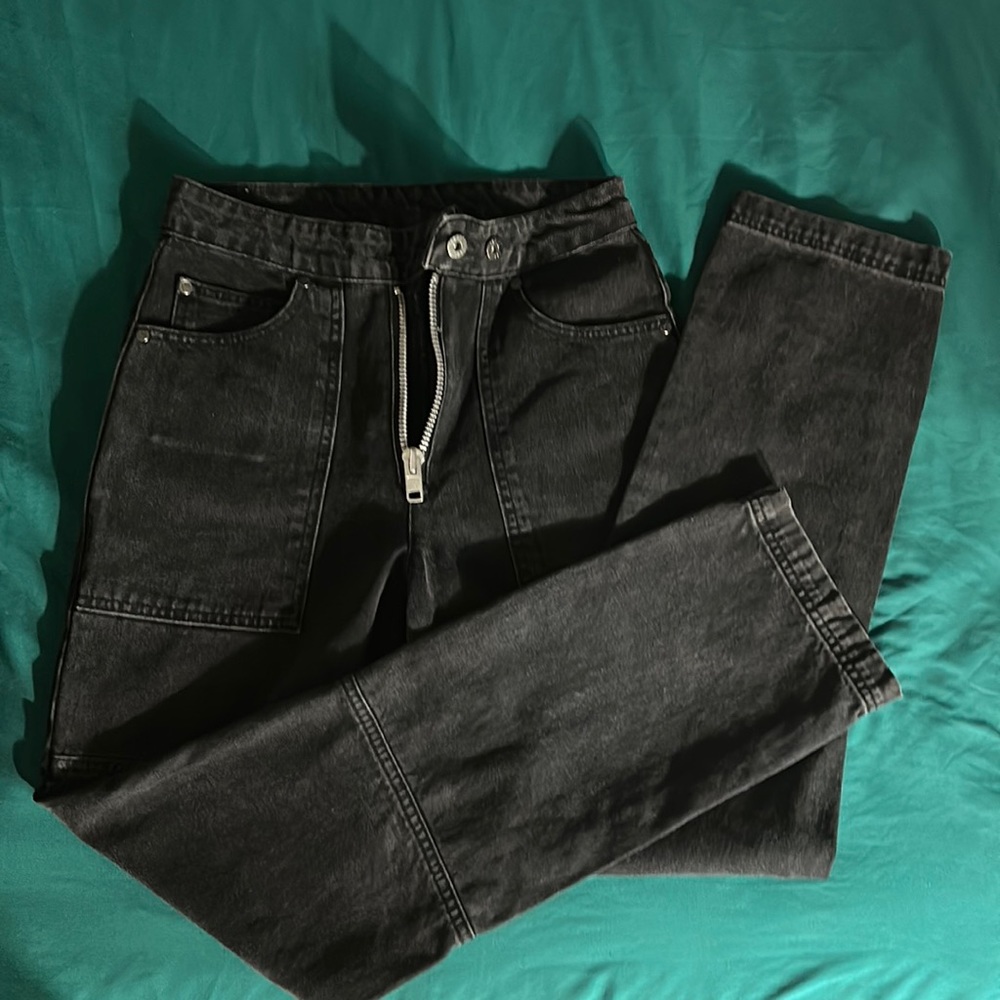 Black skinny Jean ragged priest